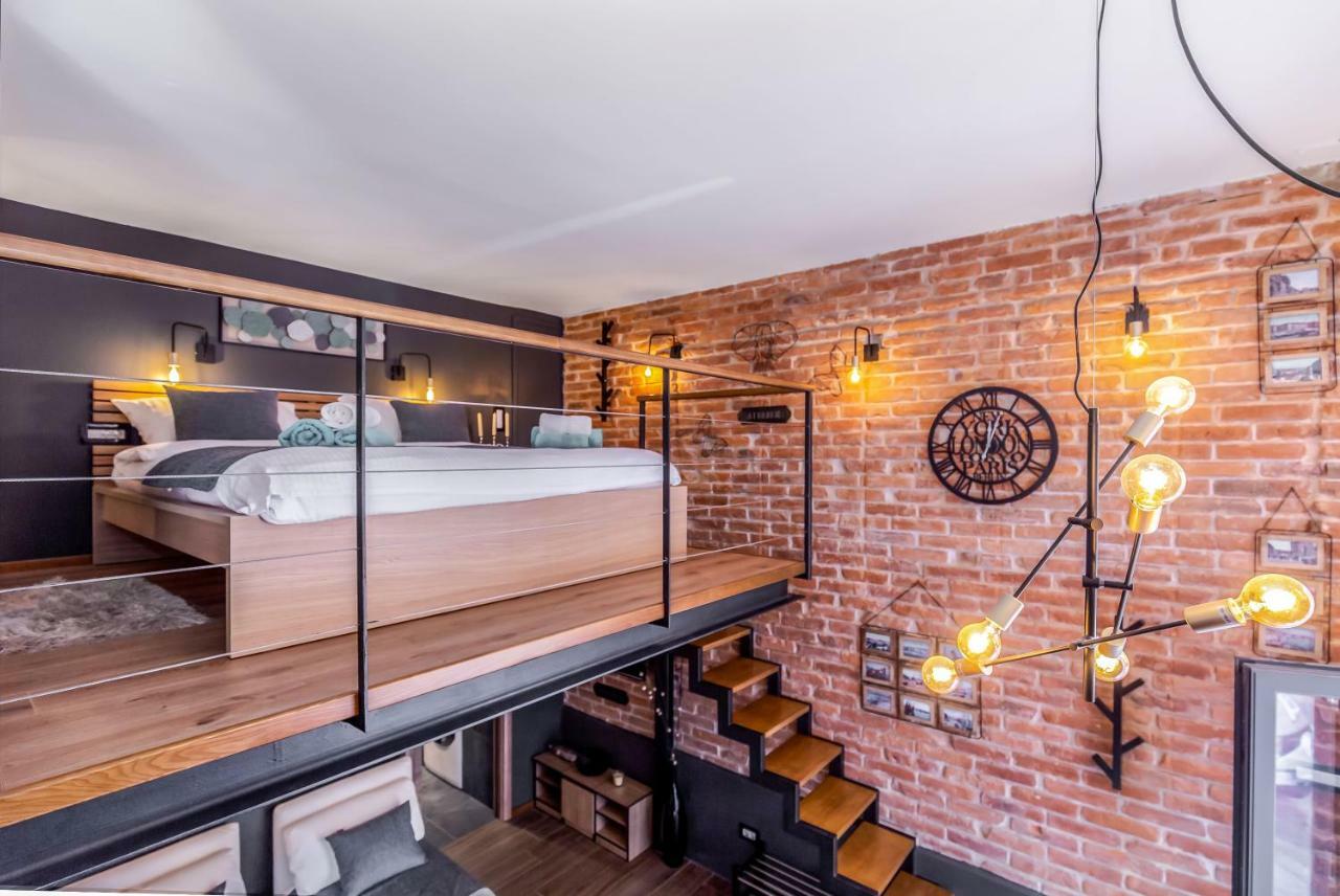 Studio Apartments Atelier Риека Экстерьер фото